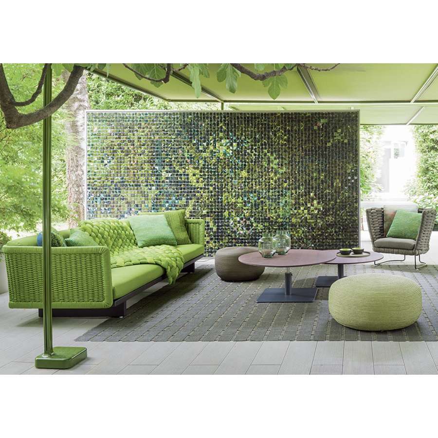 Otto B68A Outdoor Round Pouf