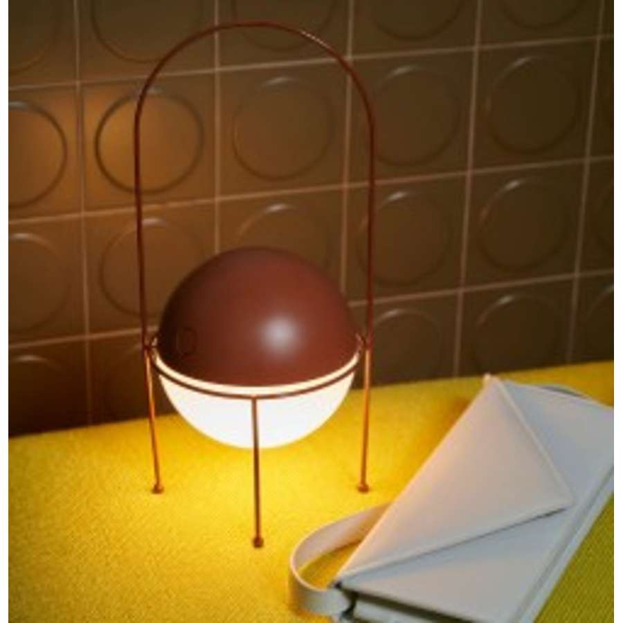 Madco Cordless LED Table Lamp