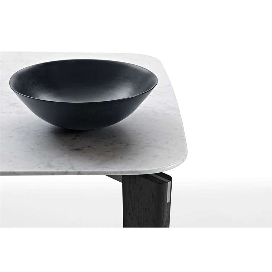 Oskar Table